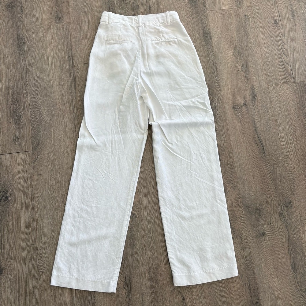 Effortless Linen Pants - Picture 4 of 4